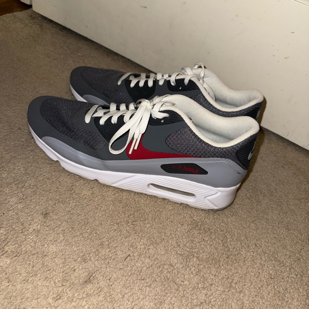 Nike Air Max Men's Sneakers in Gray and Red